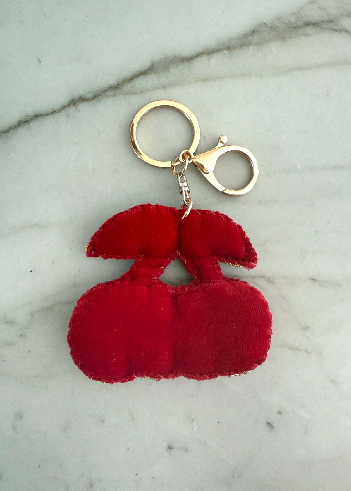 Schlüsselanhänger aus Samt 'Kirsche'