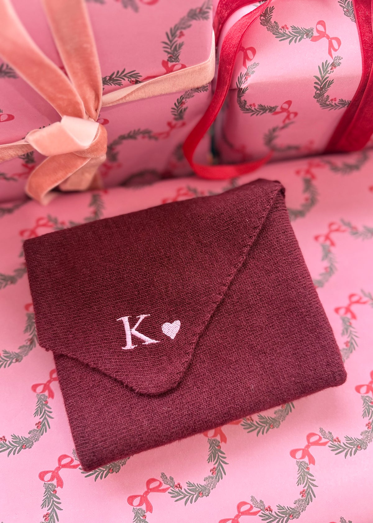 Dreiecksschal Bordeaux personalisiert