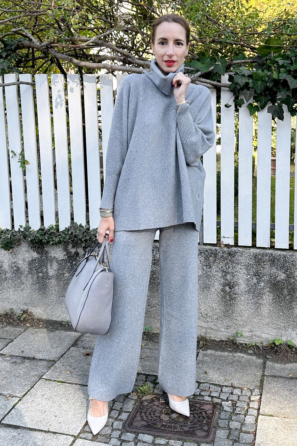 Oversize Pullover aus Viskose-Knit Grau