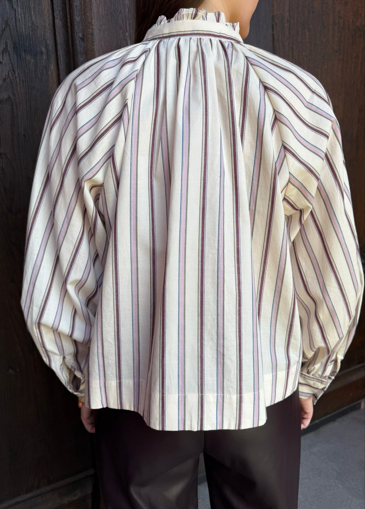 Bluse mit Rüschenkragen