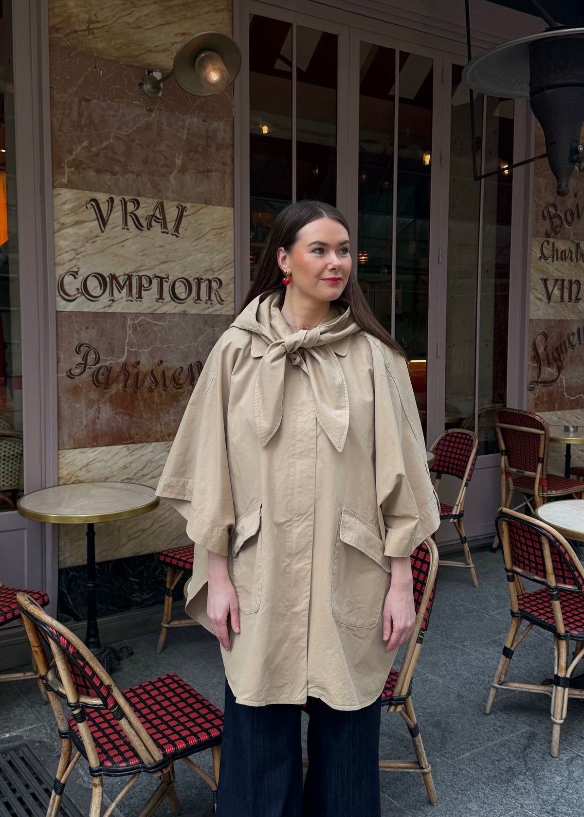 Klassisches Cape mit Kapuze 'Beige'
