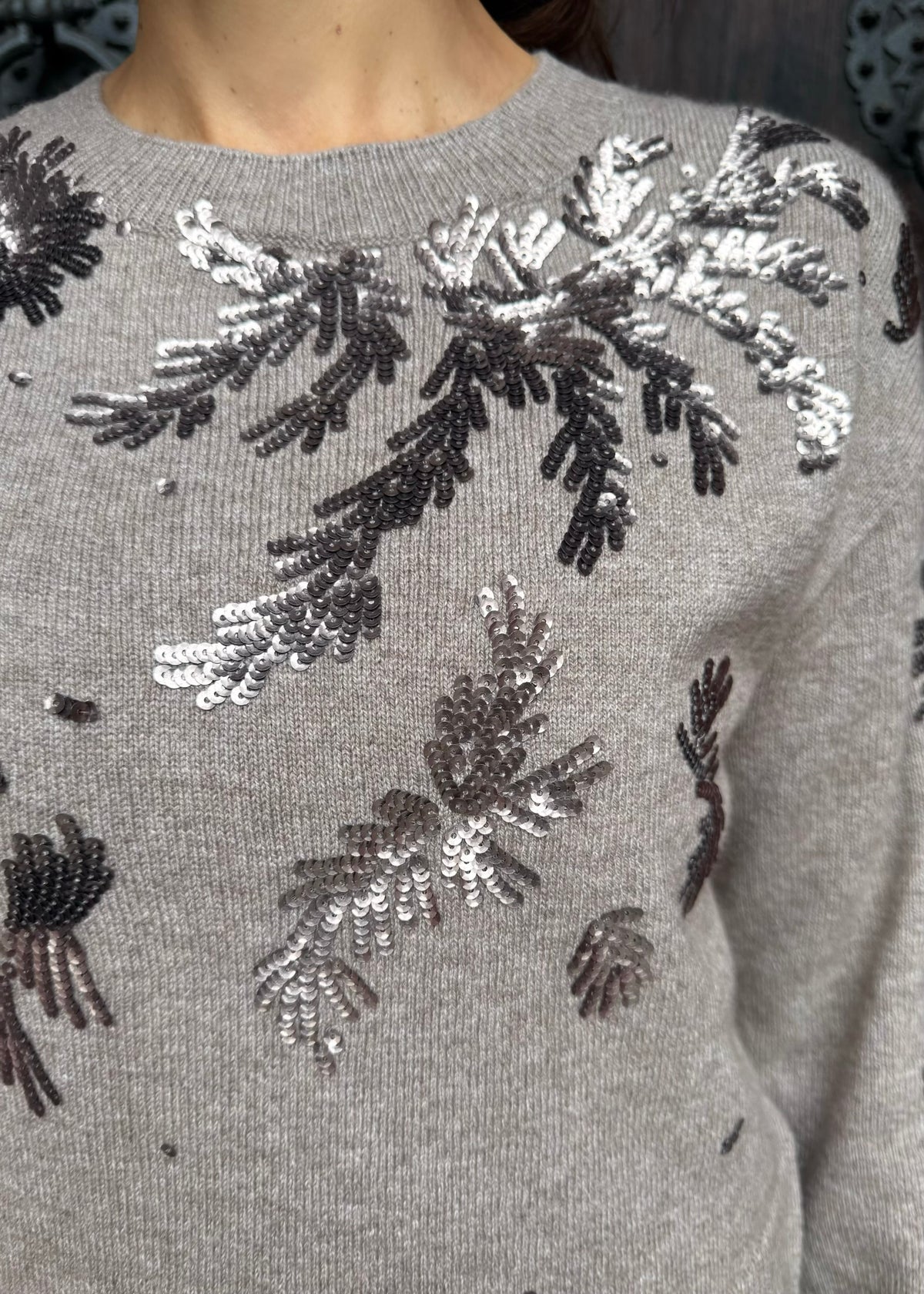 Strickpullover mit Pailletten