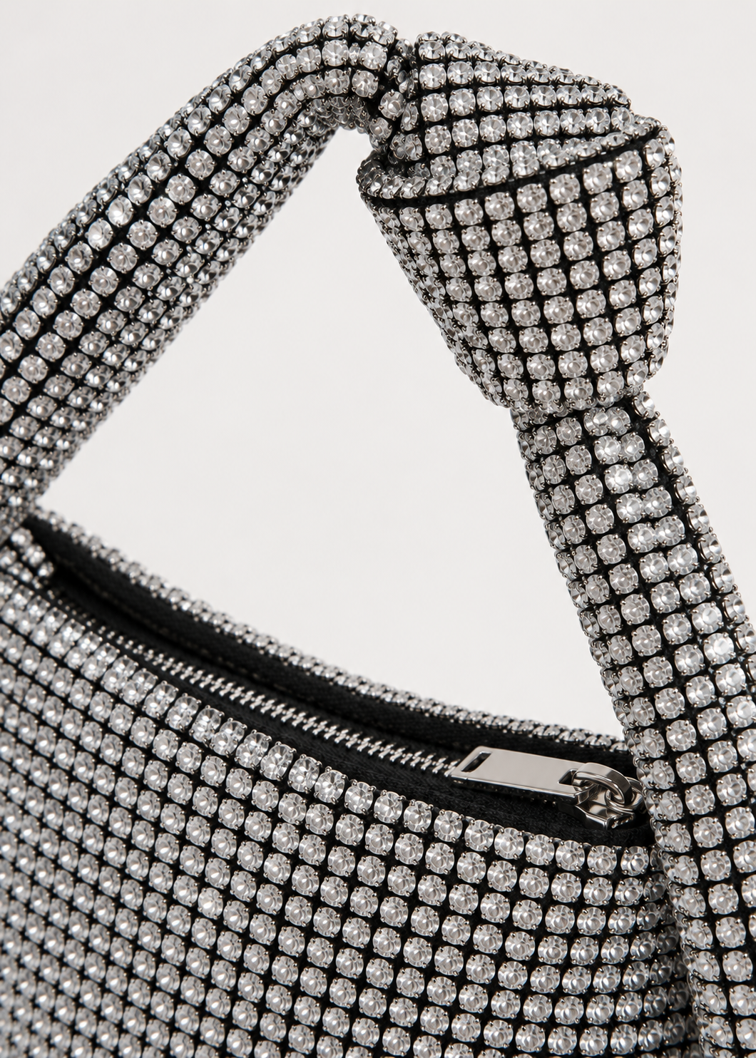 Schultertasche aus Strass