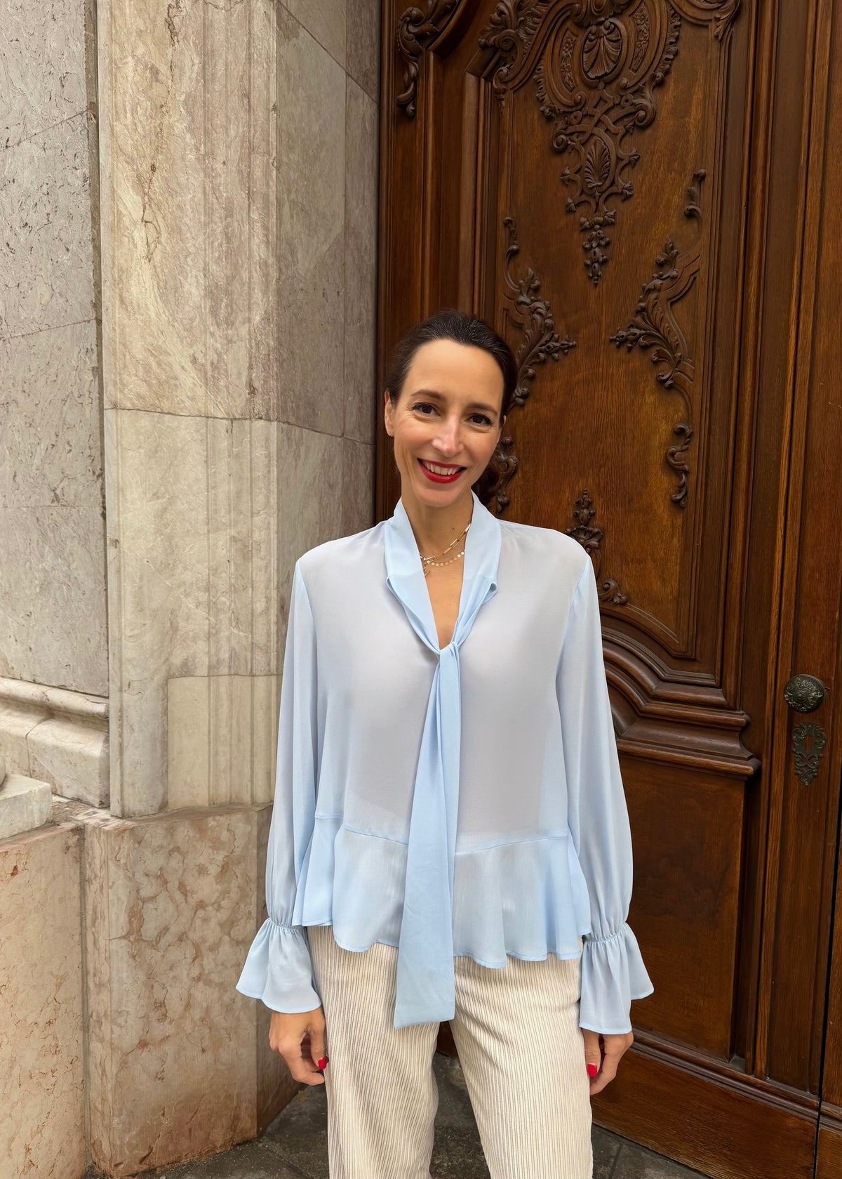 Chiffon Bluse mit Schluppe 'Hellblau'