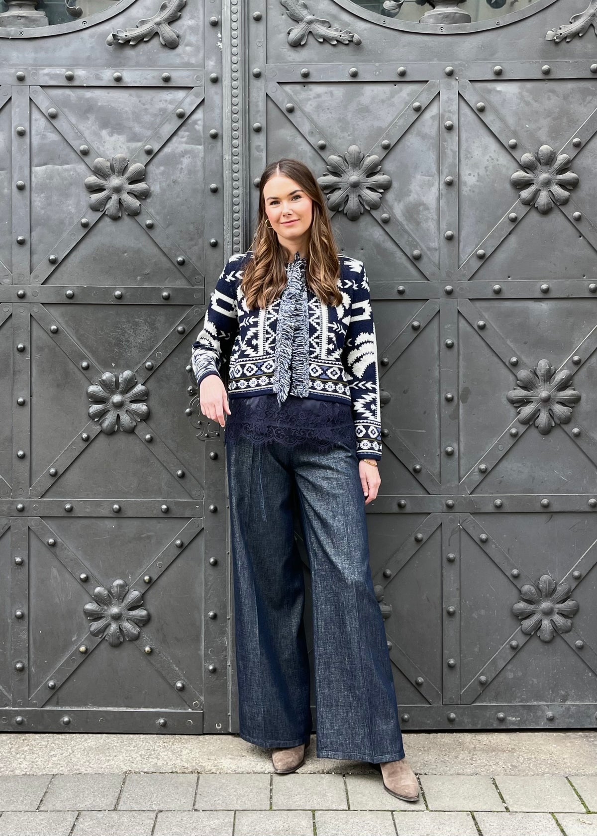 Jacquard-Strickjacke mit Fransen