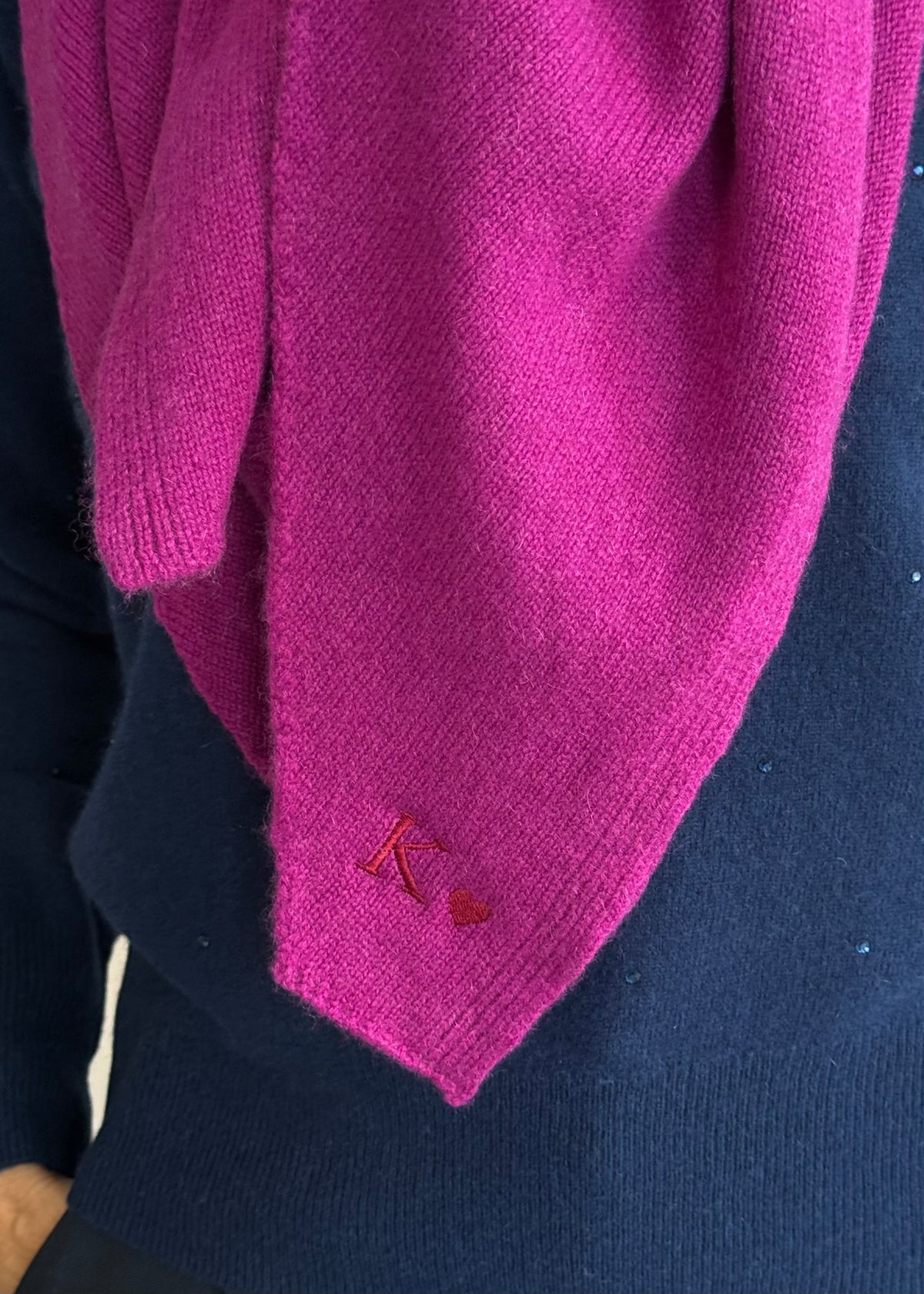 Kaschmirschal Fuchsia personalisiert
