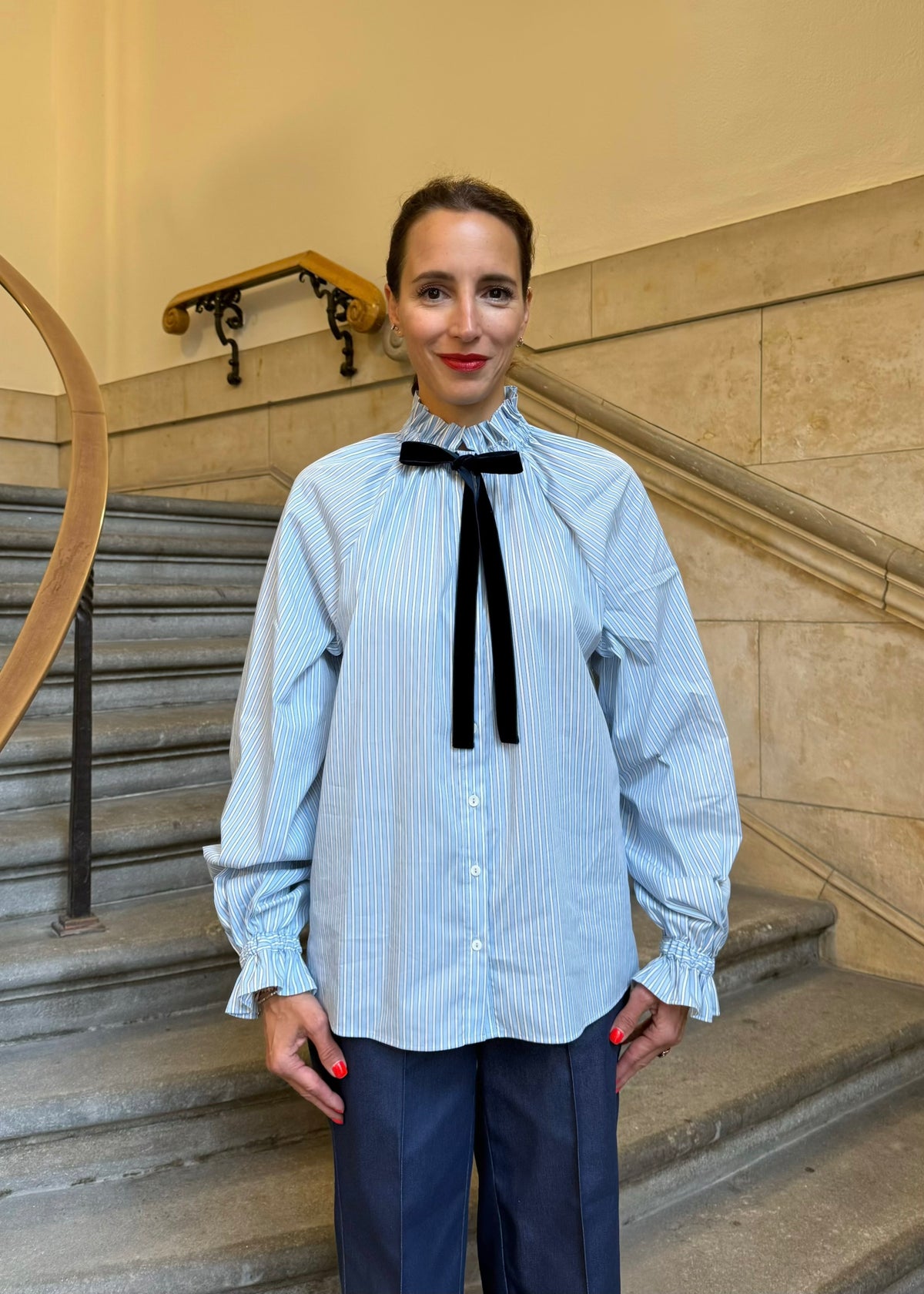 Bluse mit Samtschleife &#39;Blau&#39;