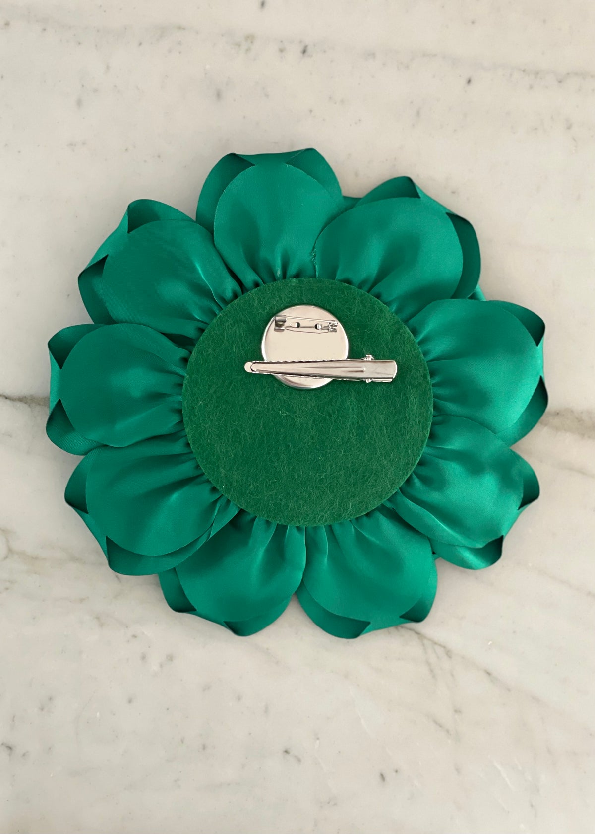 XL-Brosche Satin-Blüte &#39;Grün&#39;