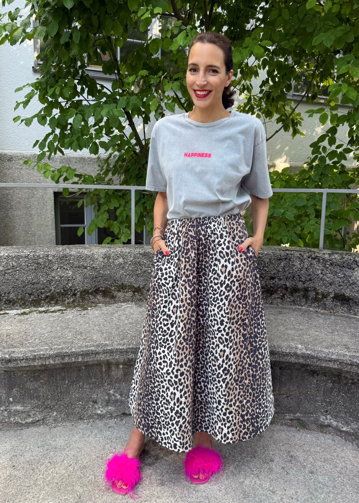 T-Shirt &#39;Happiness&#39; Grau