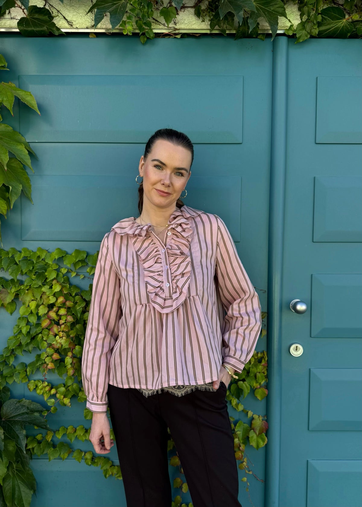 Bluse mit Volant &#39;Rosé&#39;