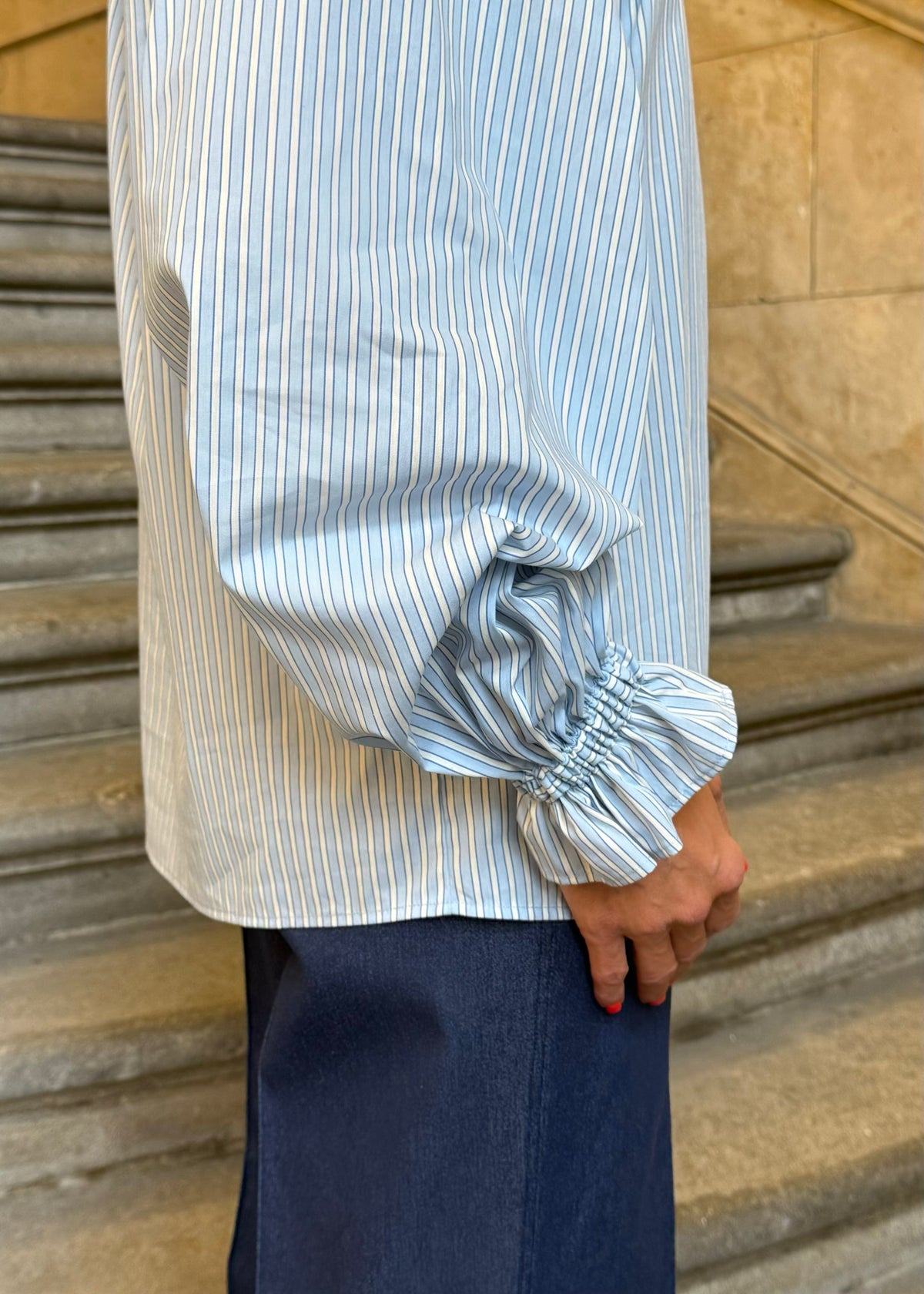 Bluse mit Samtschleife &#39;Blau&#39;