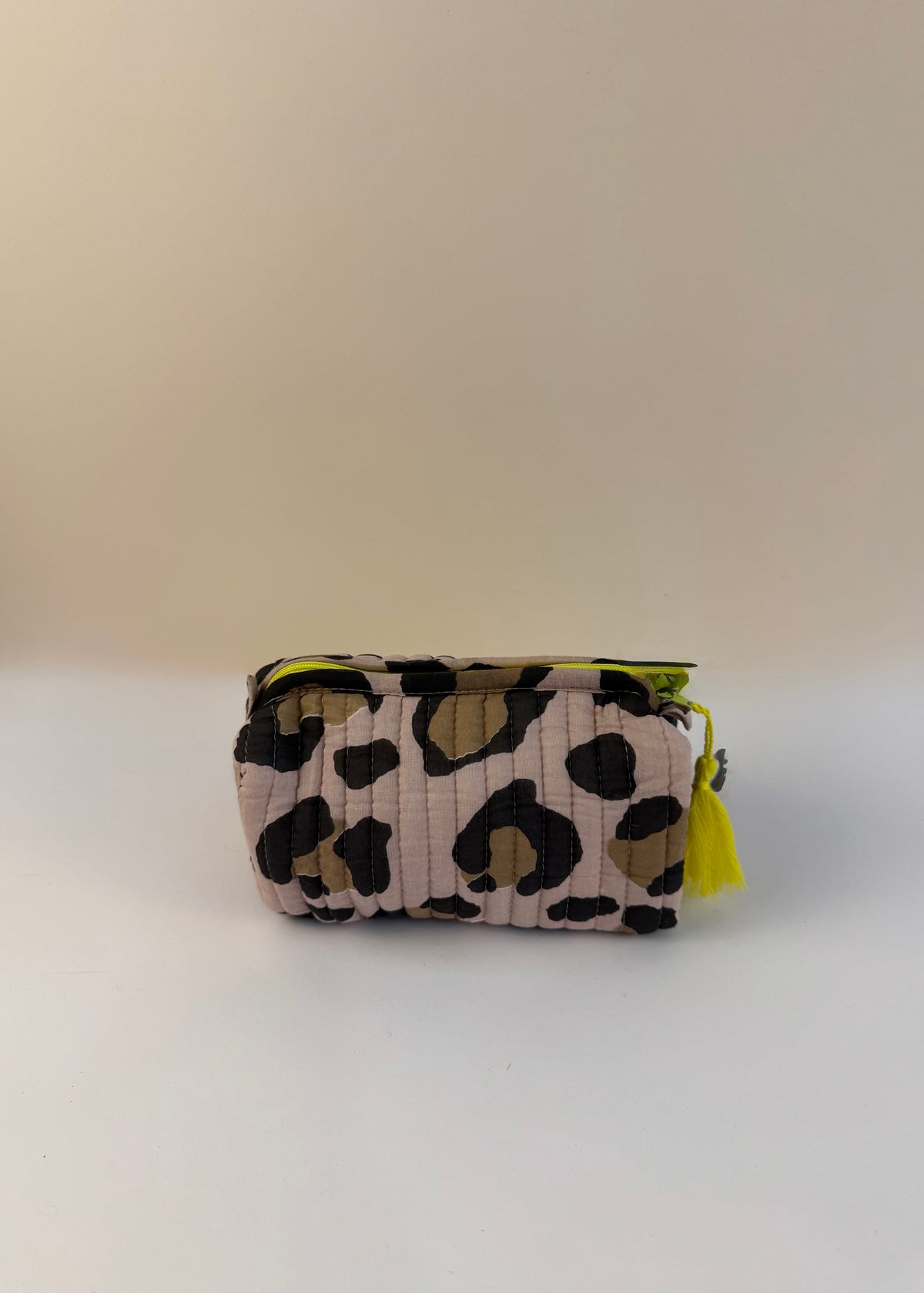 Kosmetik Tasche S gesteppt 'Leo-Beige'