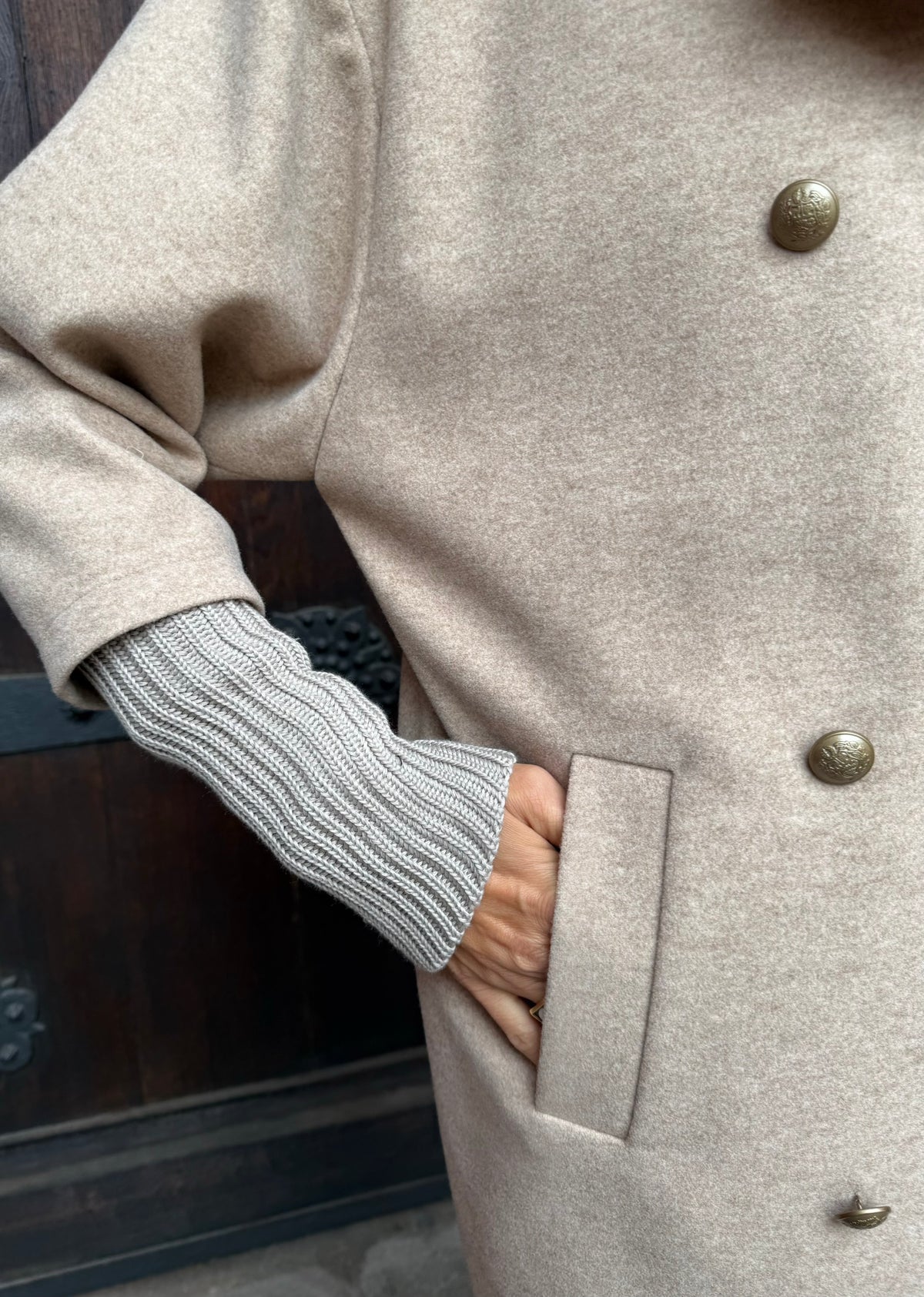 Mantel mit Strickarm