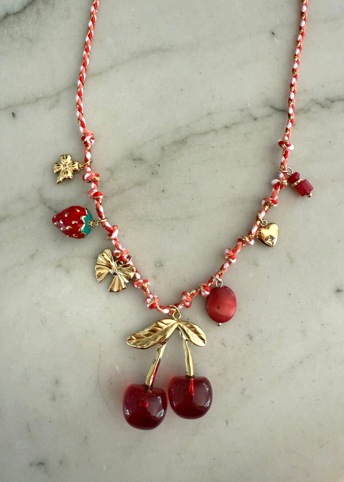 Kette mit Textilband &#39;Kirsche&#39;