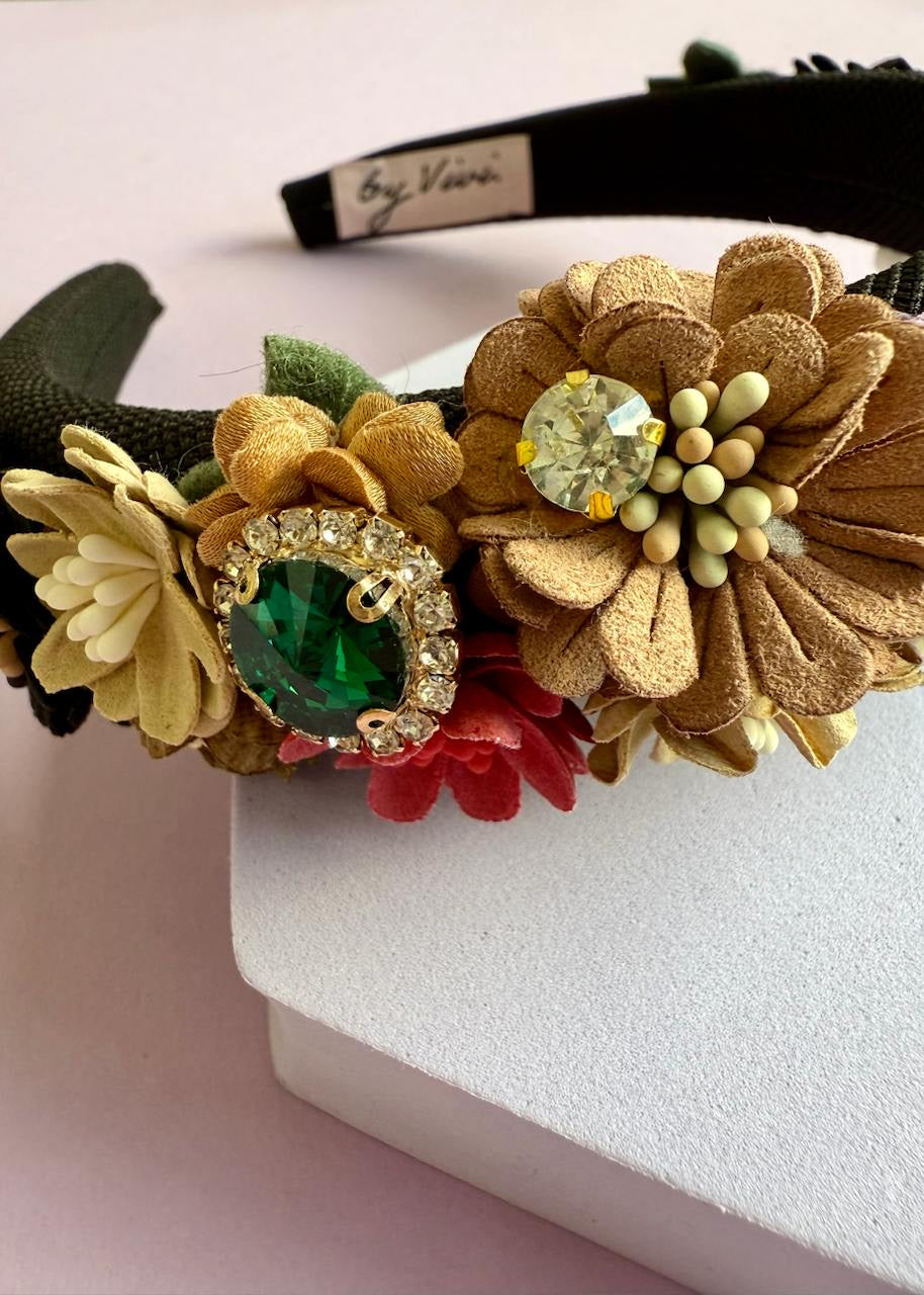 Haarreif mit Blumen &#39;Schwarz&#39;