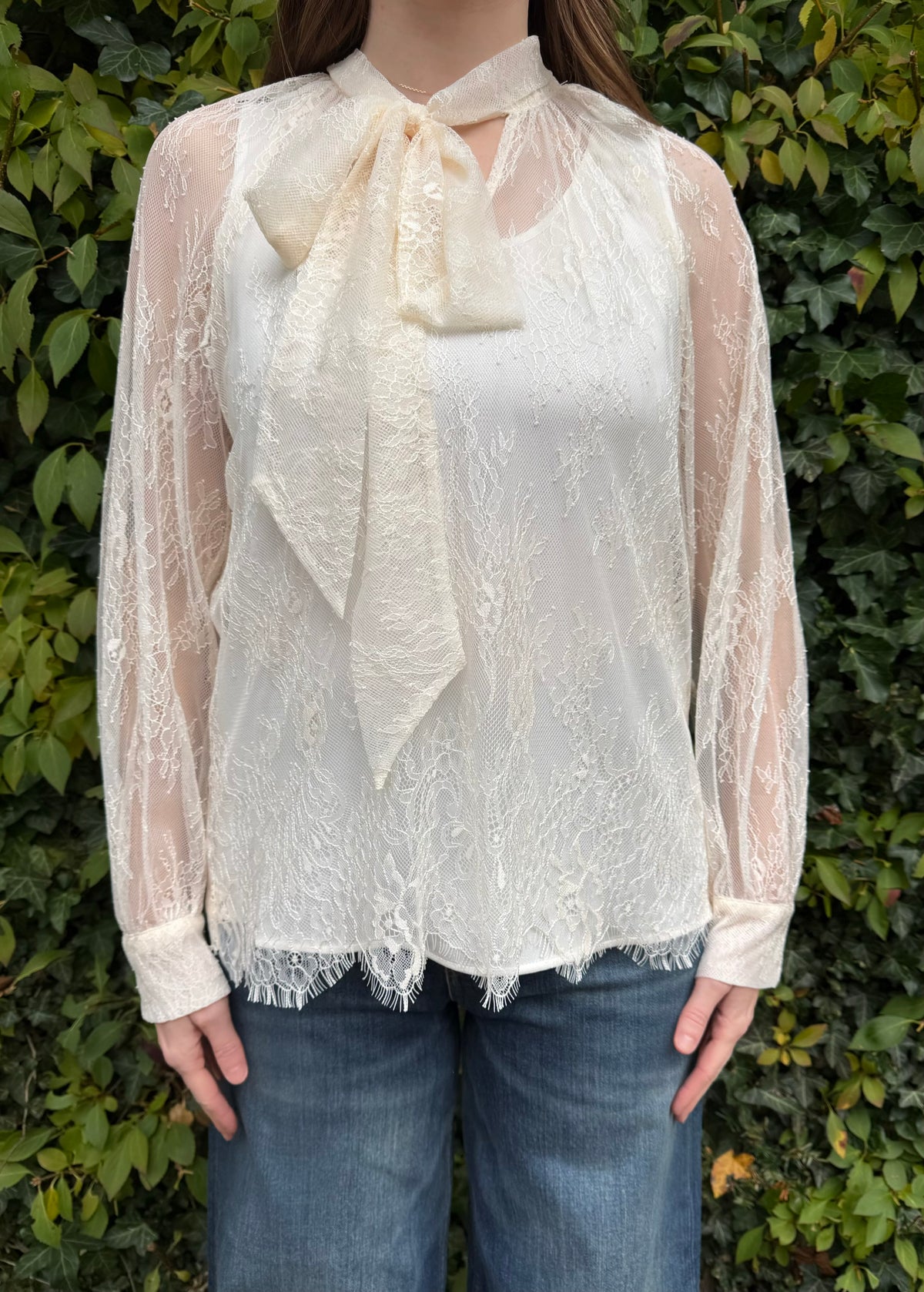 Elegante Tüllbluse mit Schleife &#39;Creme&#39;