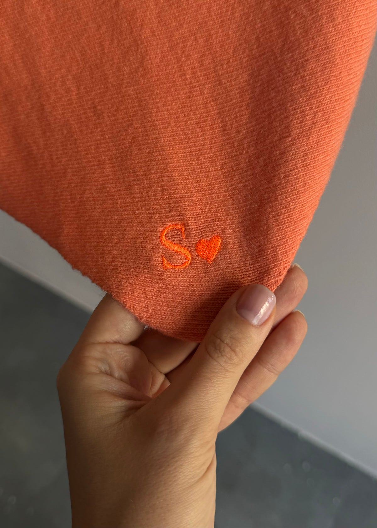 Dreiecksschal Orange personalisiert