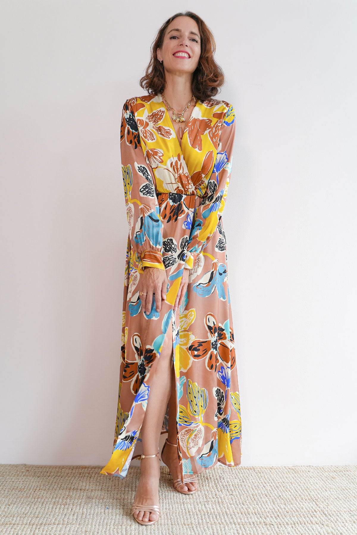 Maxi Kleid mit Cut-Out Detail