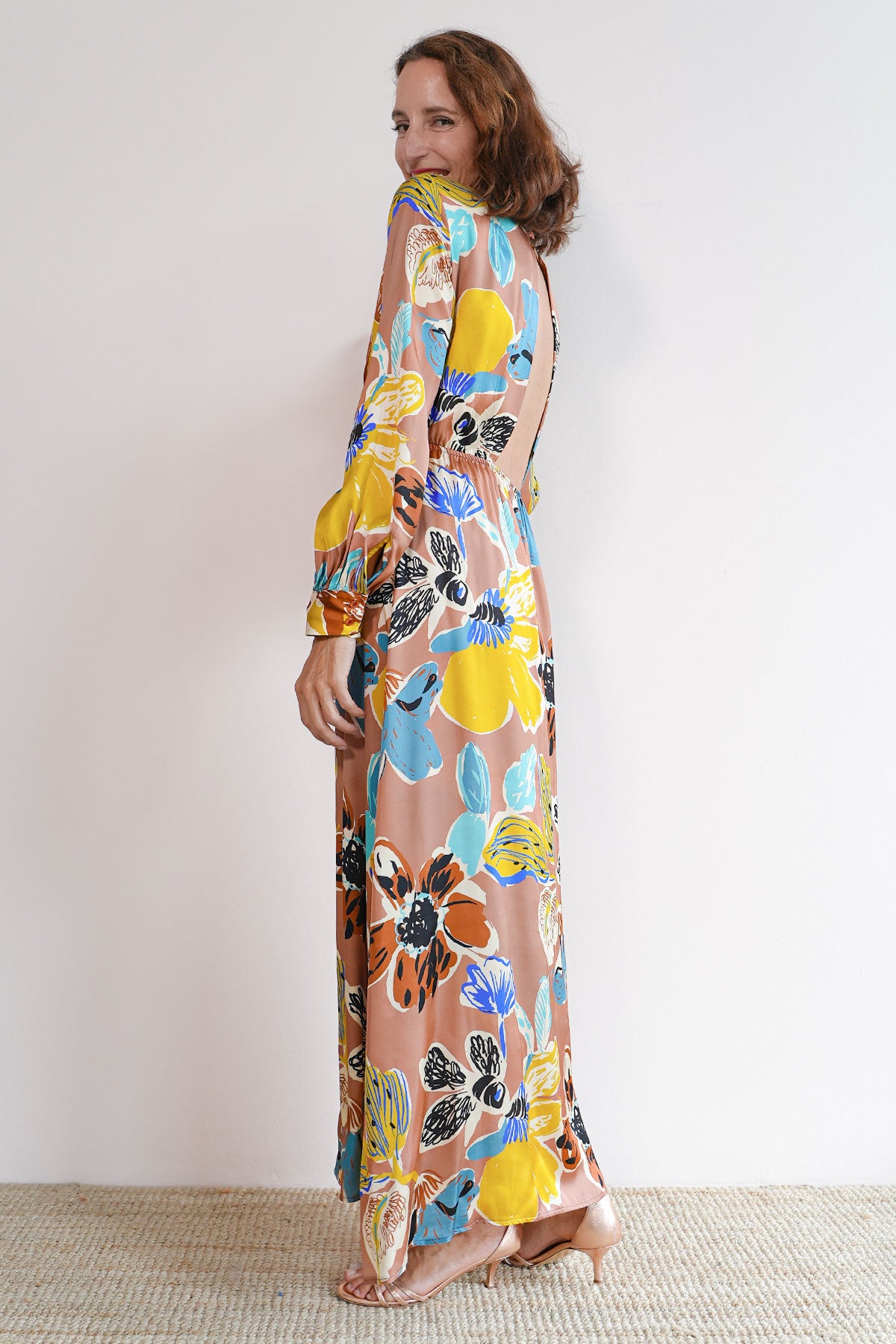 Maxi Kleid mit Cut-Out Detail