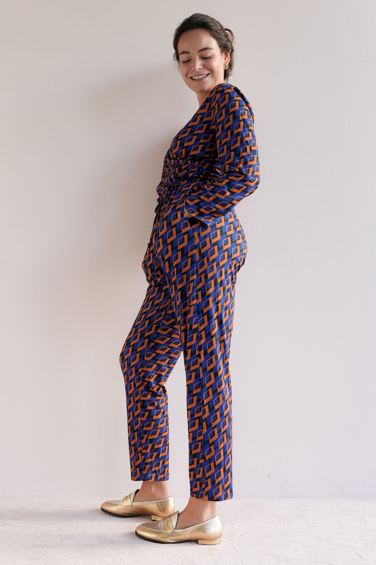Gemusterter Jumpsuit aus Stretch