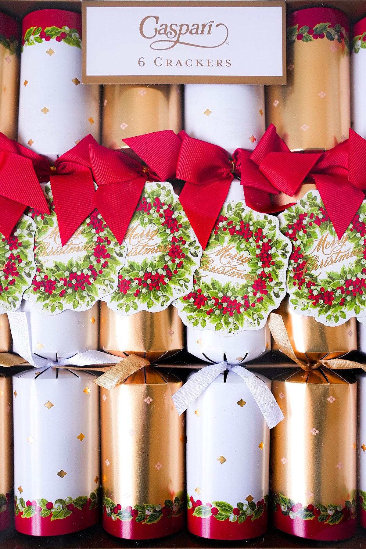 Party Crackers Holly &amp; Berry