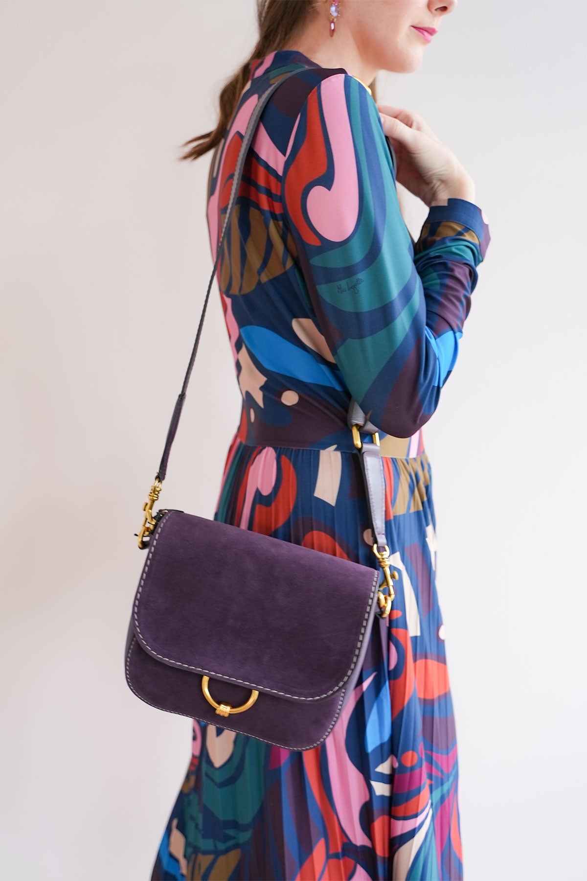 Hochwertige Schultertasche in Aubergine aus Leder