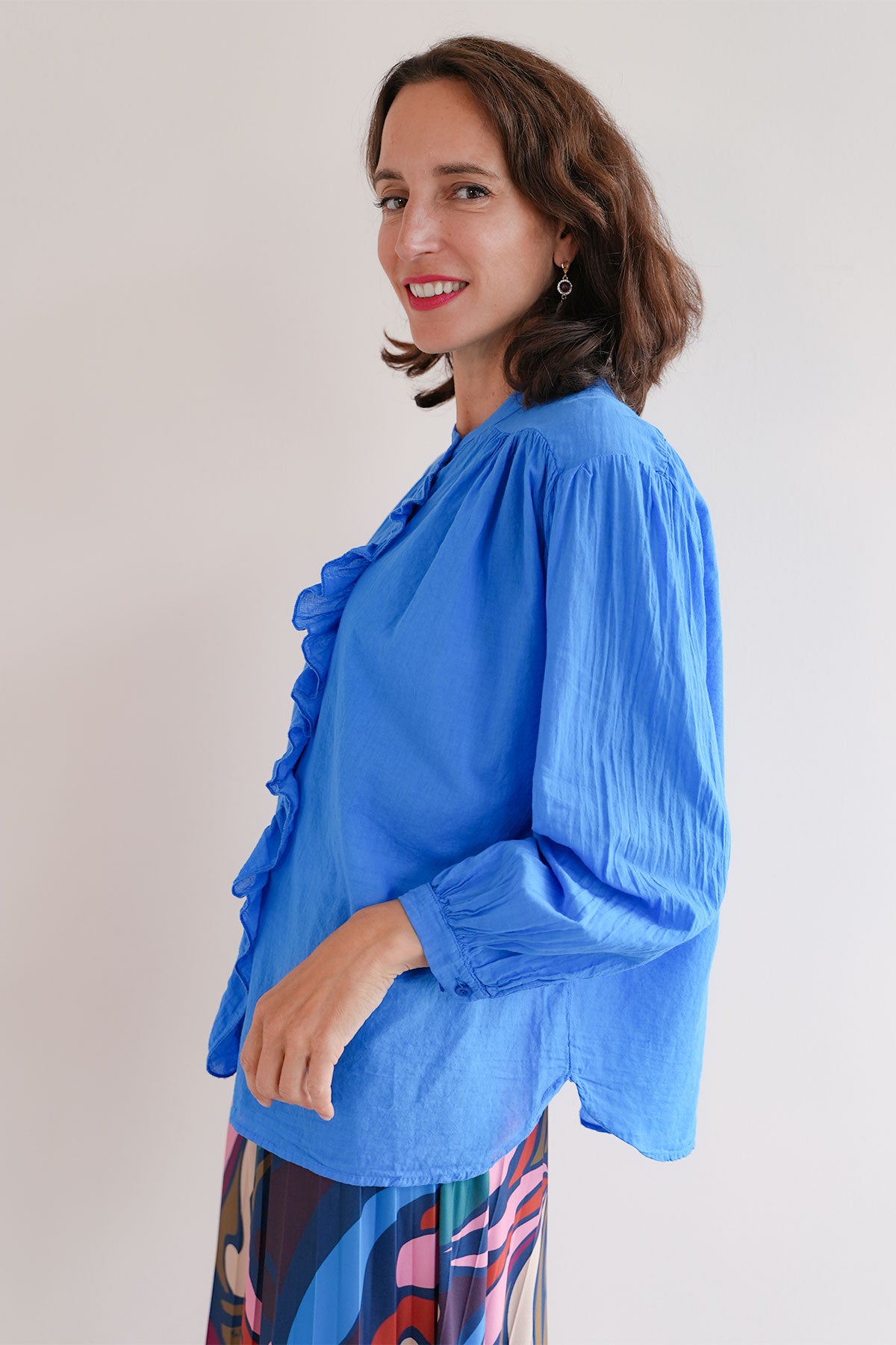 Bluse mit Rüsche aus Voile