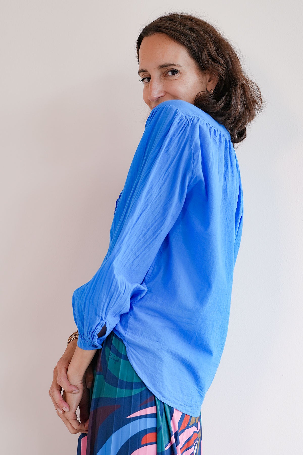 Bluse mit Rüsche aus Voile