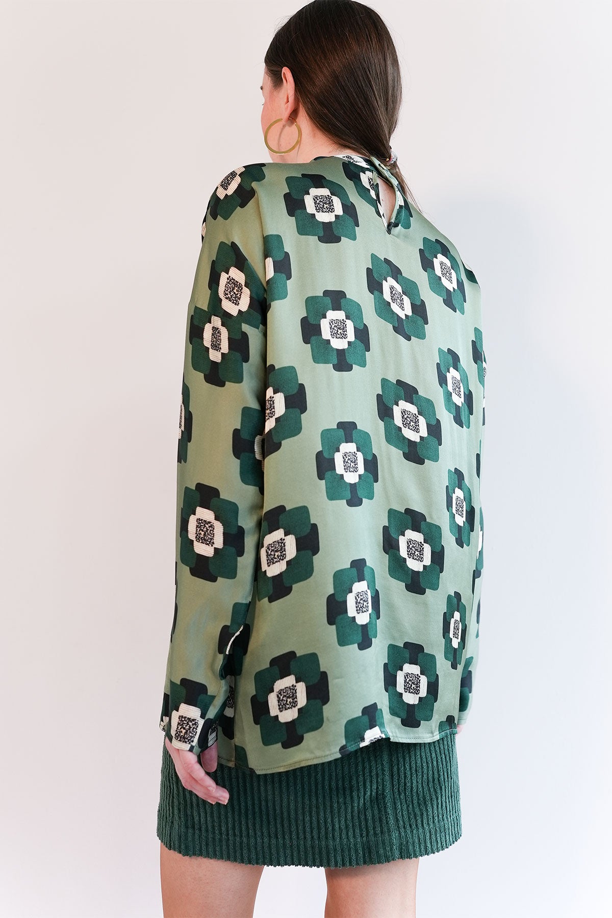 Mock Neck Bluse mit Nackenverschluss