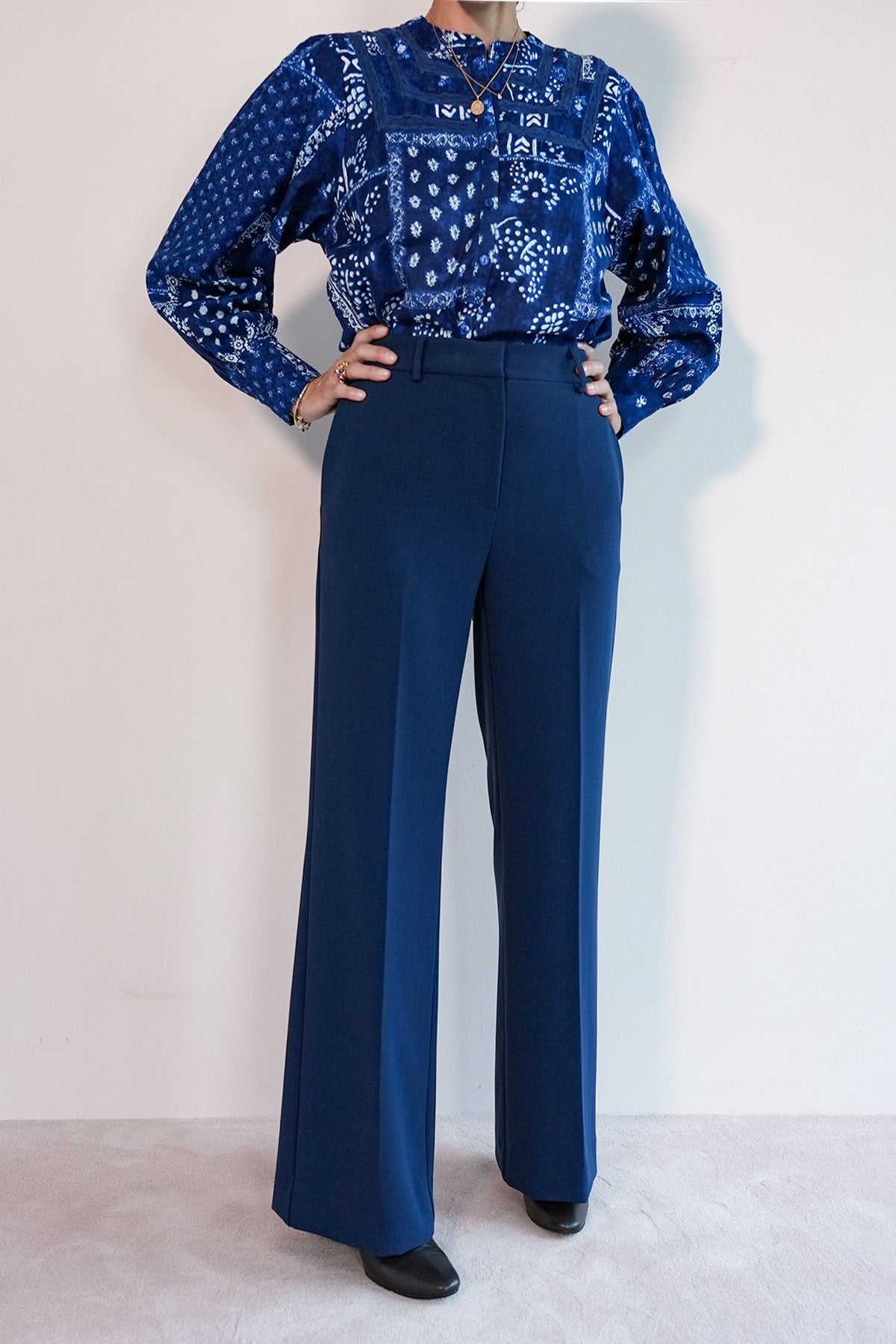 Elegante Hose mit weitem Bein