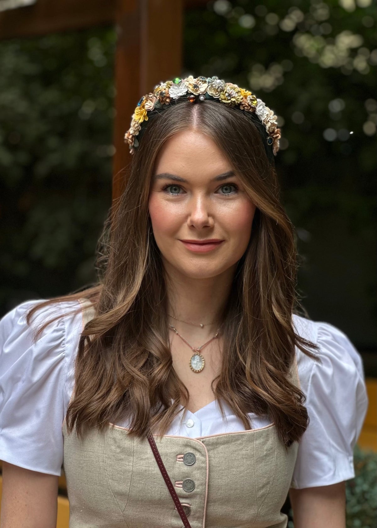 Haarreif mit Blumen &#39;Schwarz&#39;