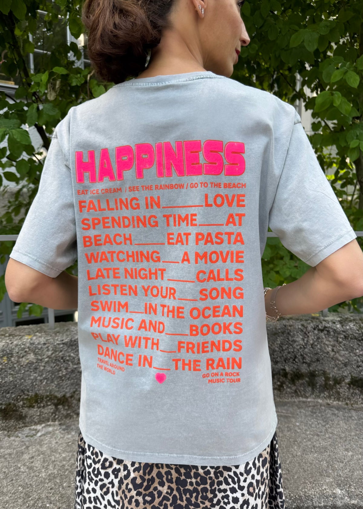 T-Shirt &#39;Happiness&#39; Grau