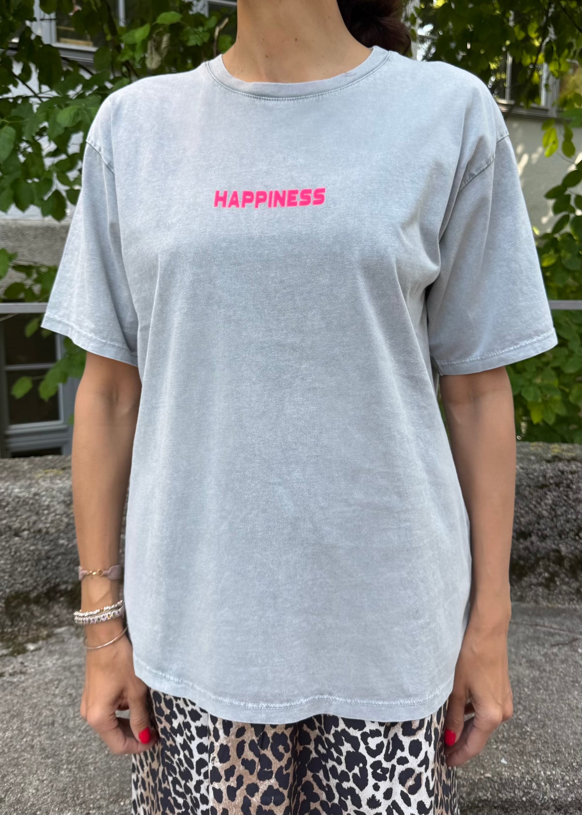 T-Shirt &#39;Happiness&#39; Grau