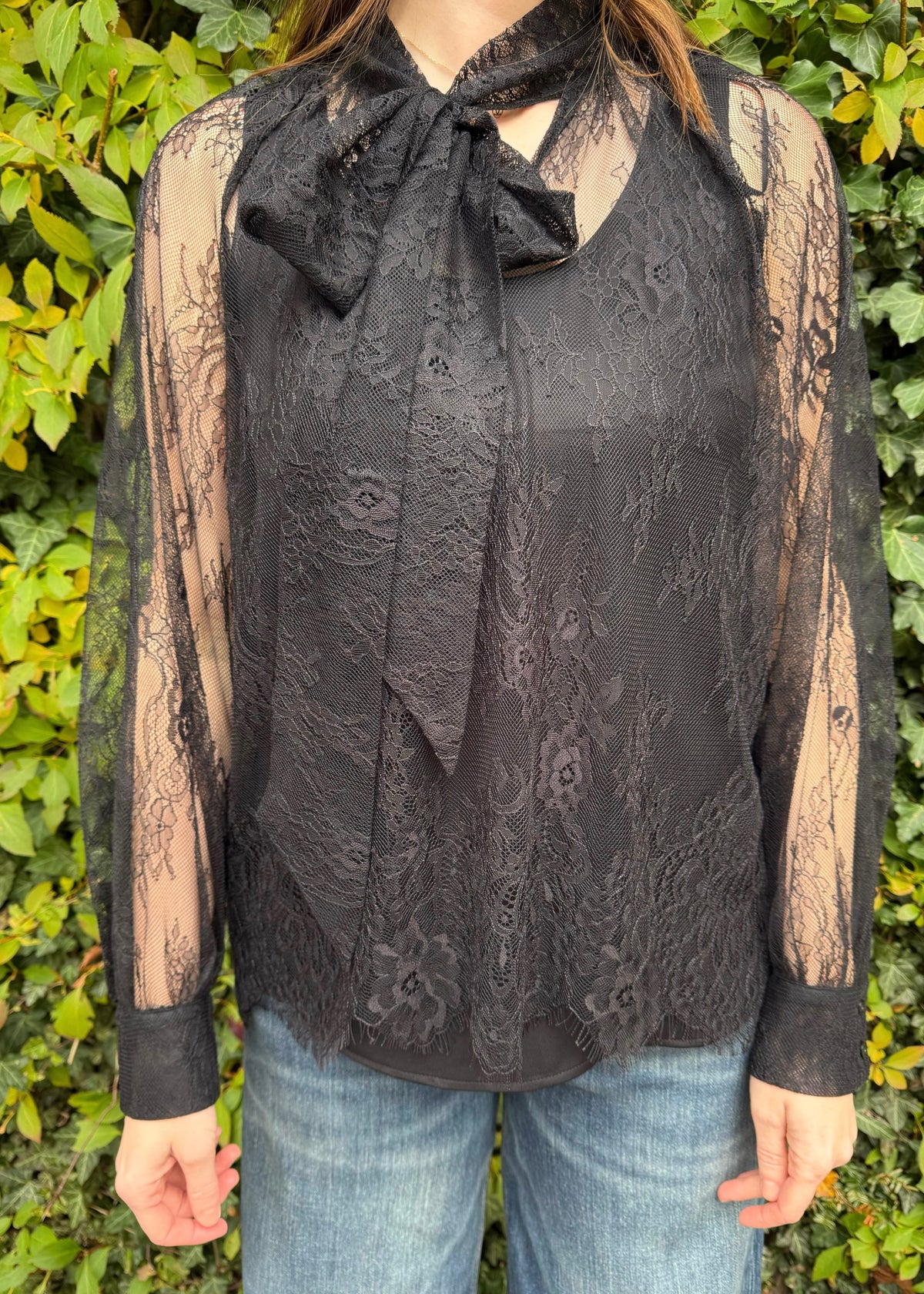 Elegante Tüllbluse mit Schleife 'Schwarz'