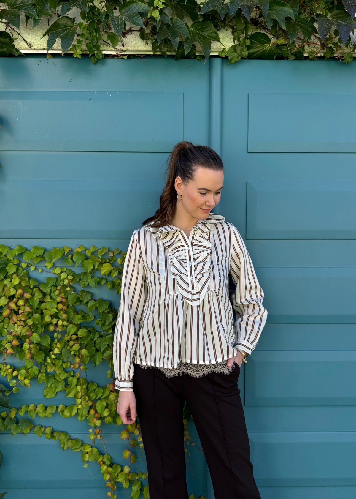 Bluse mit Volant &#39;Creme&#39;