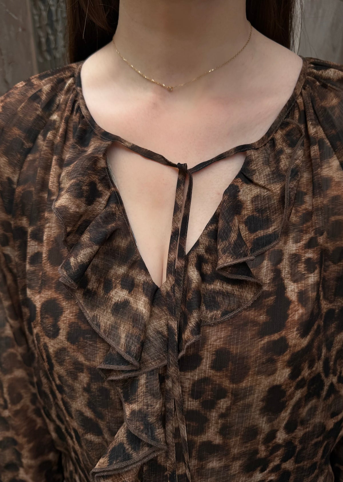 Chiffon Bluse mit Volant &#39;Leo&#39;
