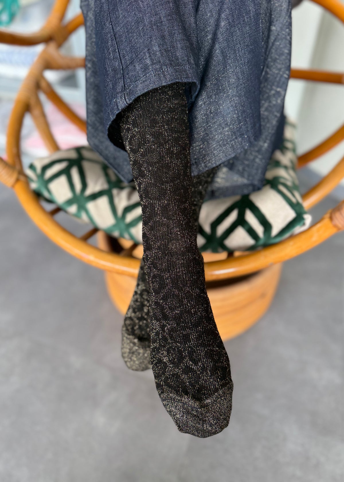 Socken mit Lurex &#39;Leo-Schwarz&#39;