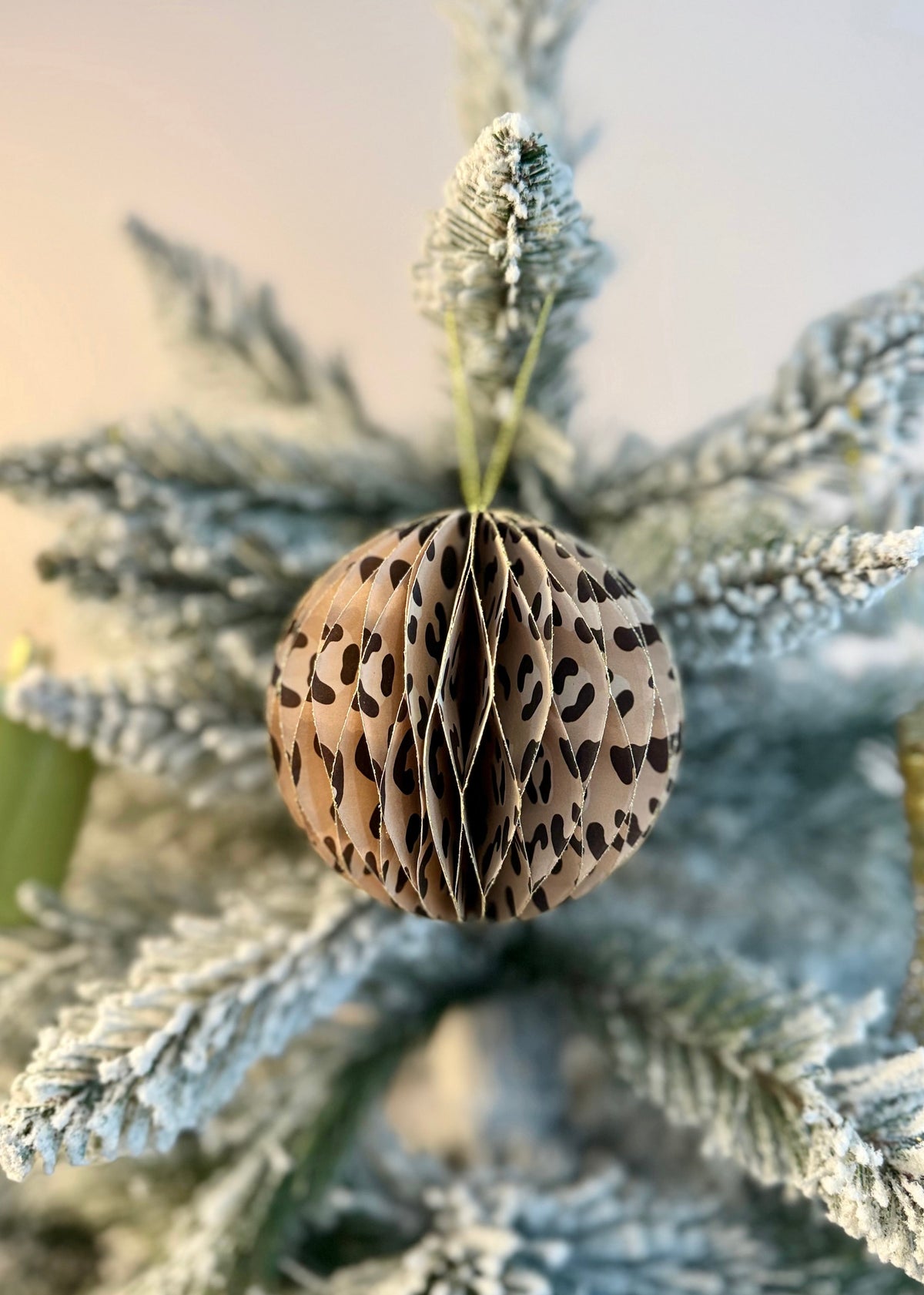 Christbaumanhänger Papier 'Kugel Leo'