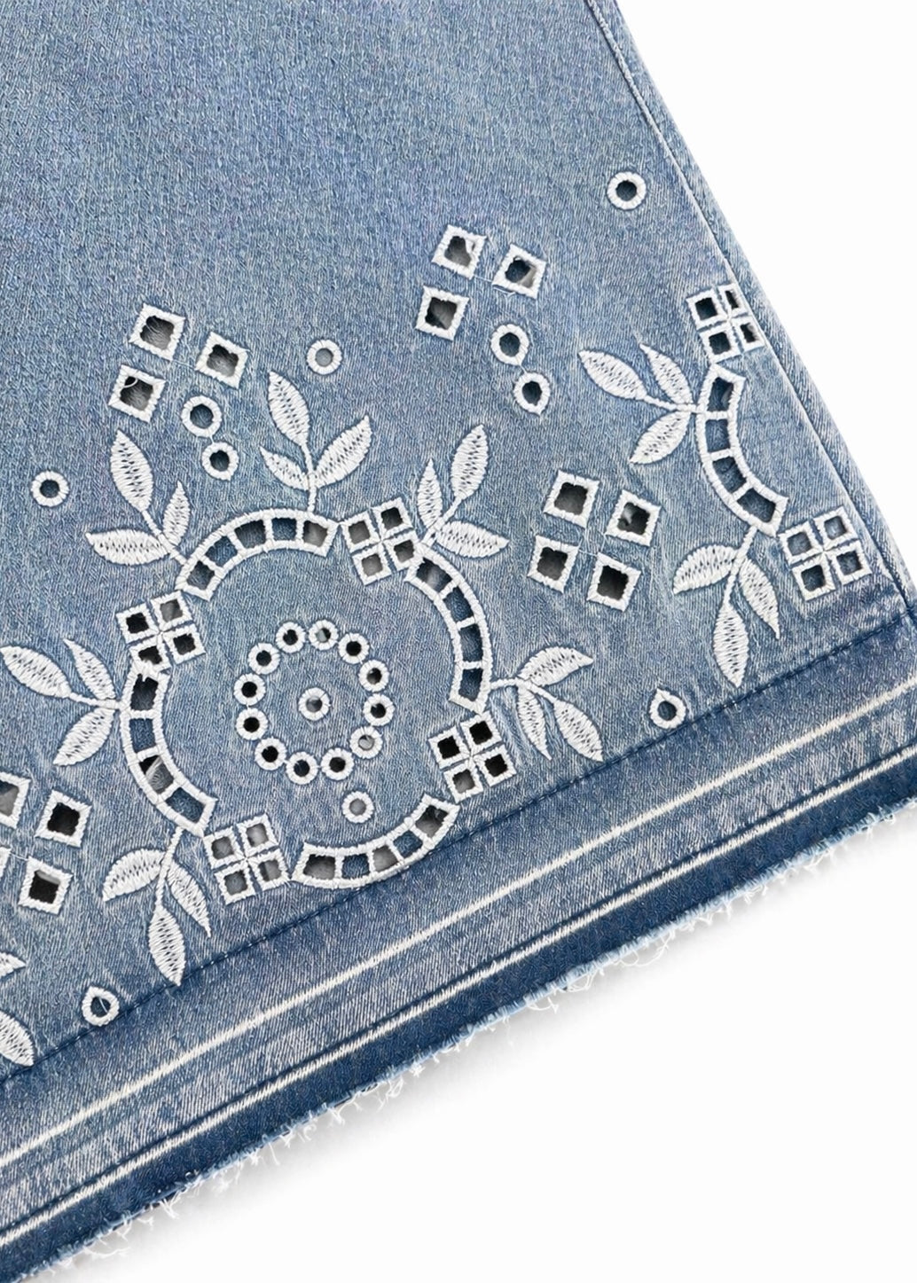 Jeansjacke mit Sangallo