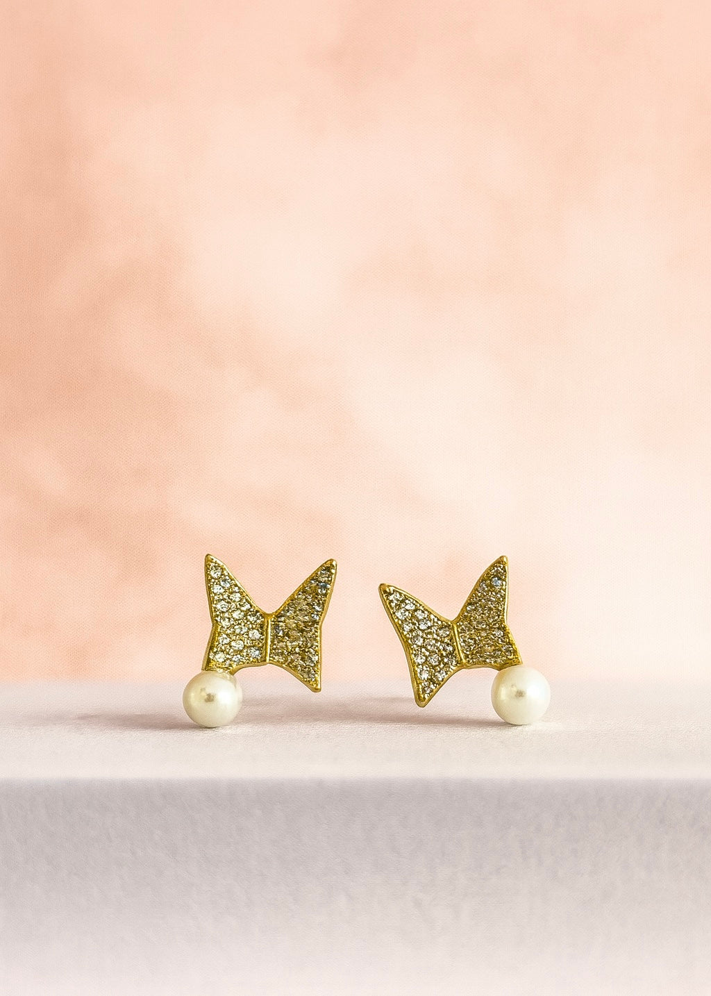 Ohrstecker mit Perle &#39;Schmetterling&#39;