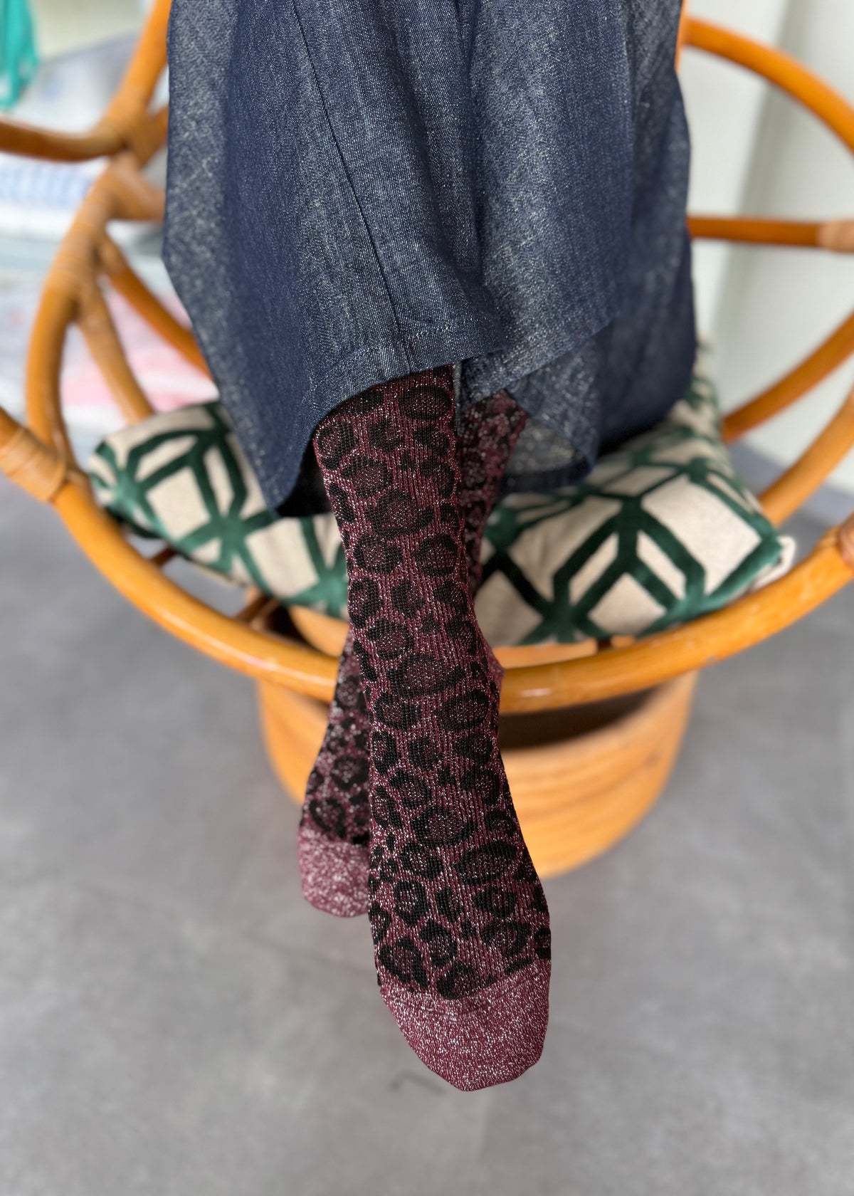 Socken mit Lurex &#39;Leo-Bordeaux&#39;