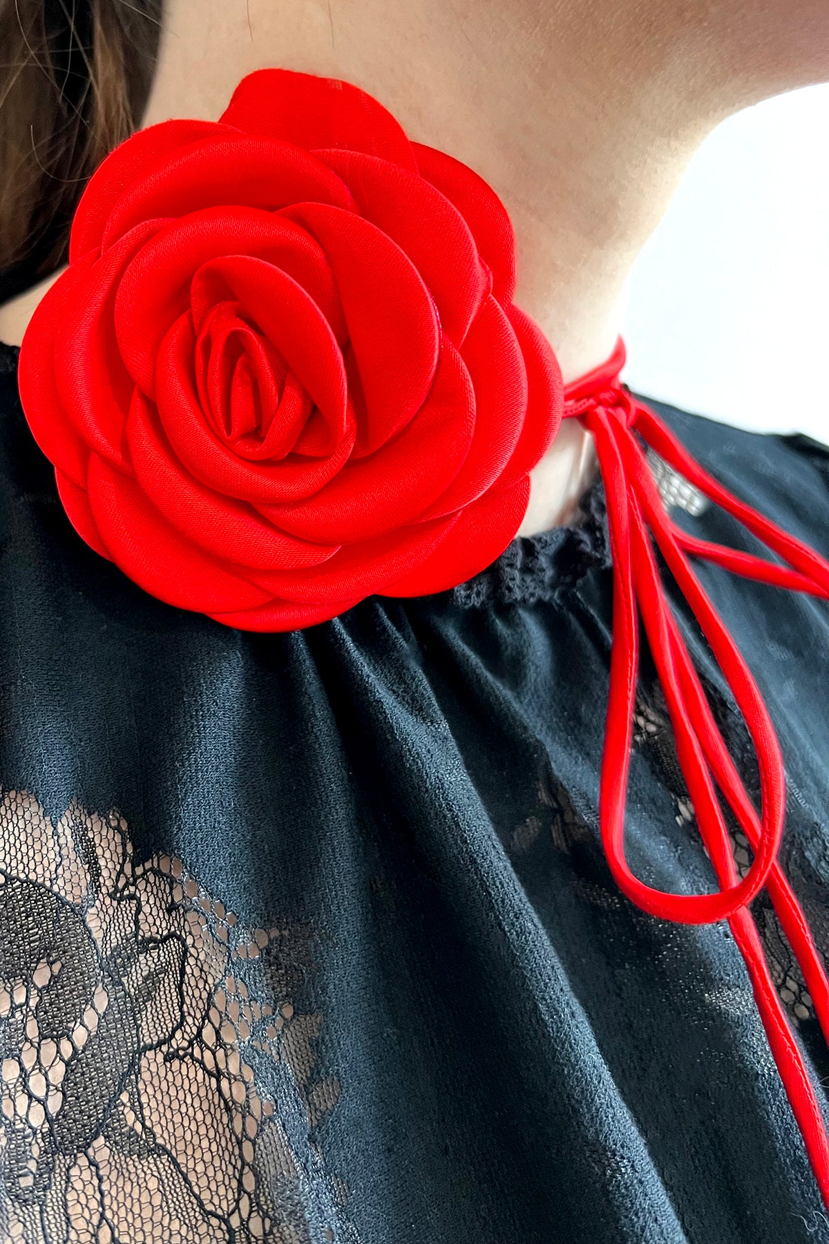 Satin Blüte Rot