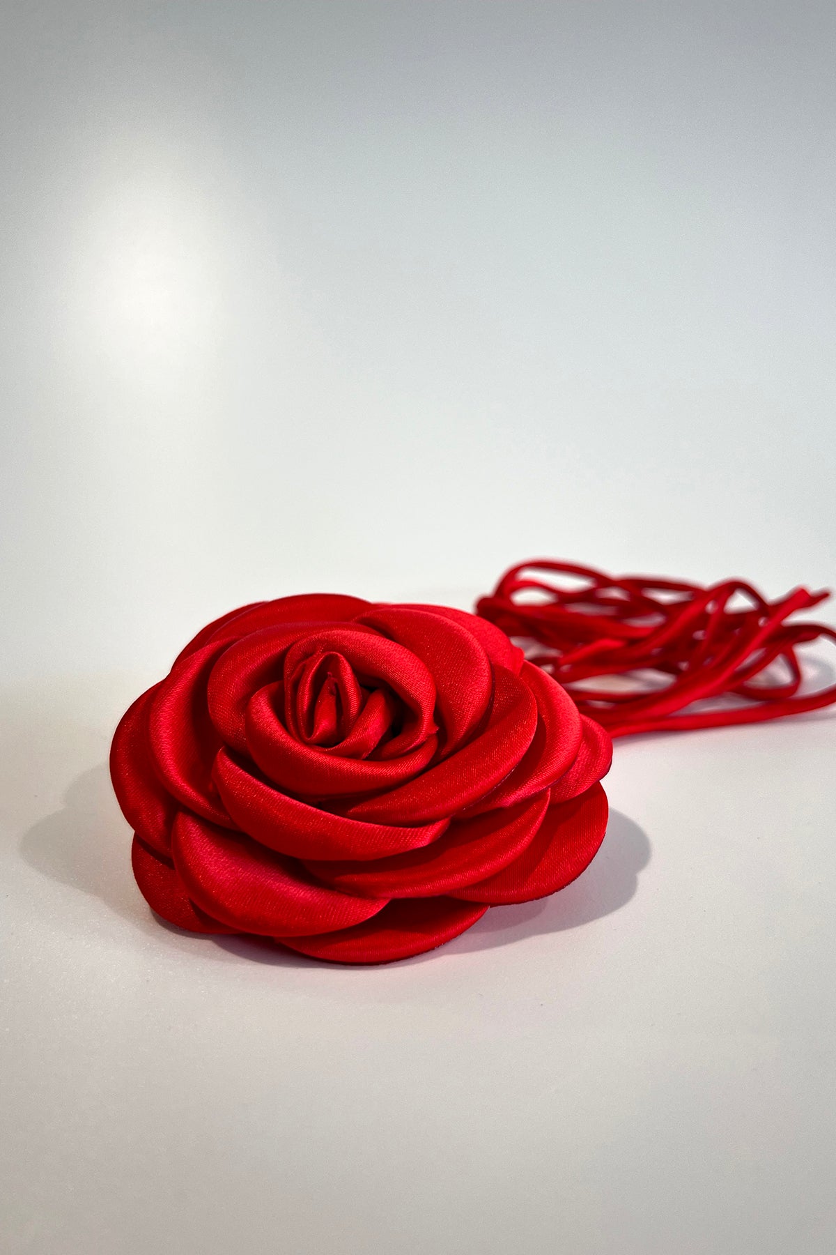 Satin Blüte Rot