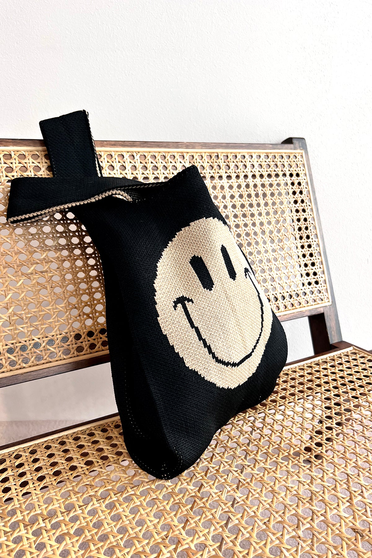 Strickbeutel Smiley aus Kunstfaser schwarz