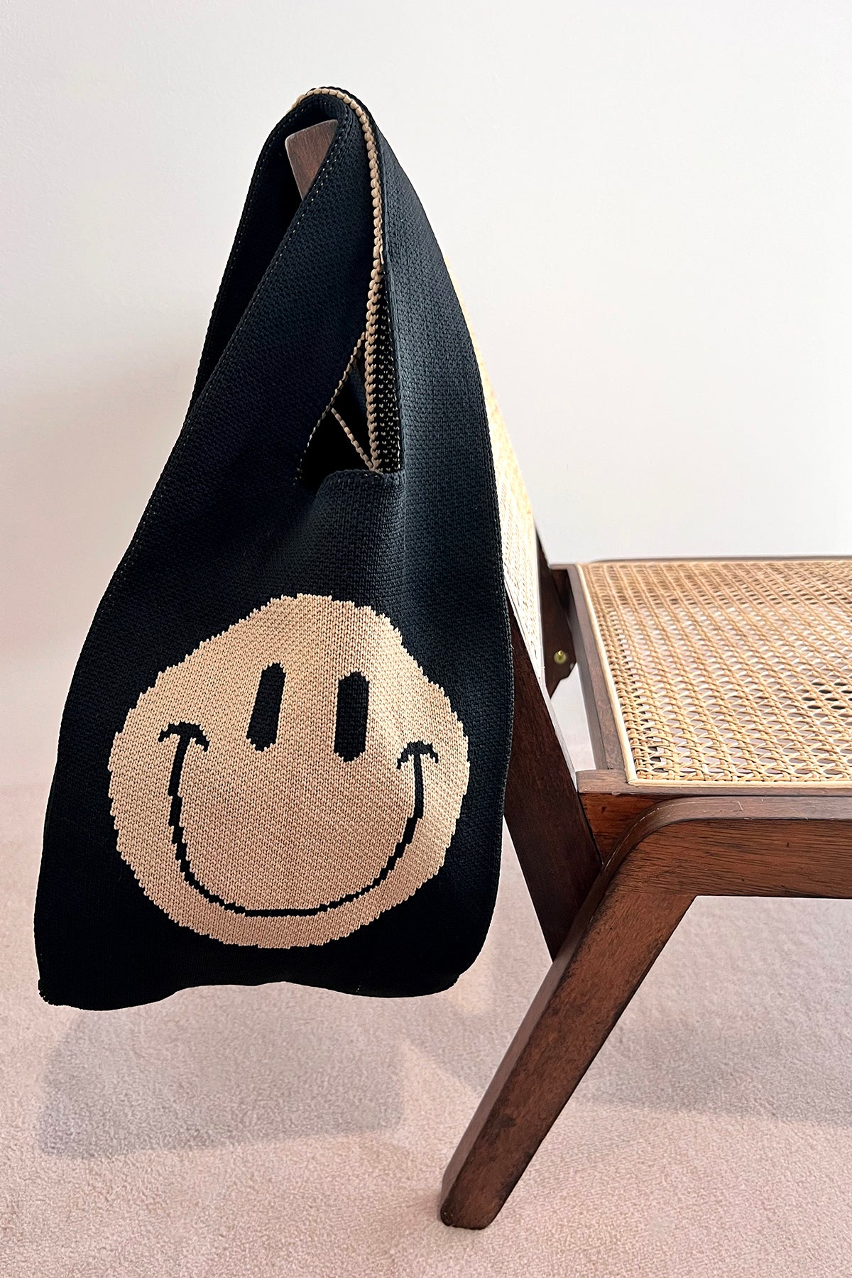 Strickbeutel Smiley aus Kunstfaser schwarz