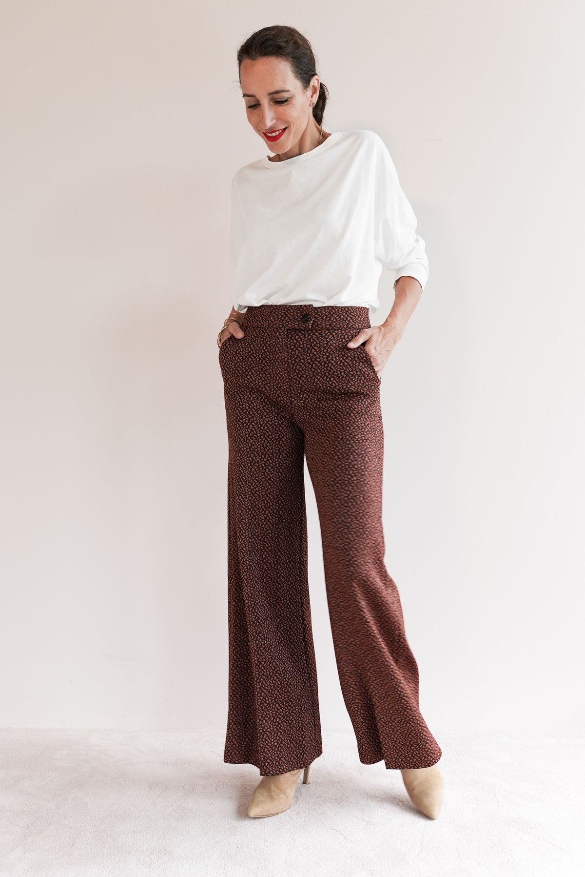 Gemusterte Hose mit Glitzergarn