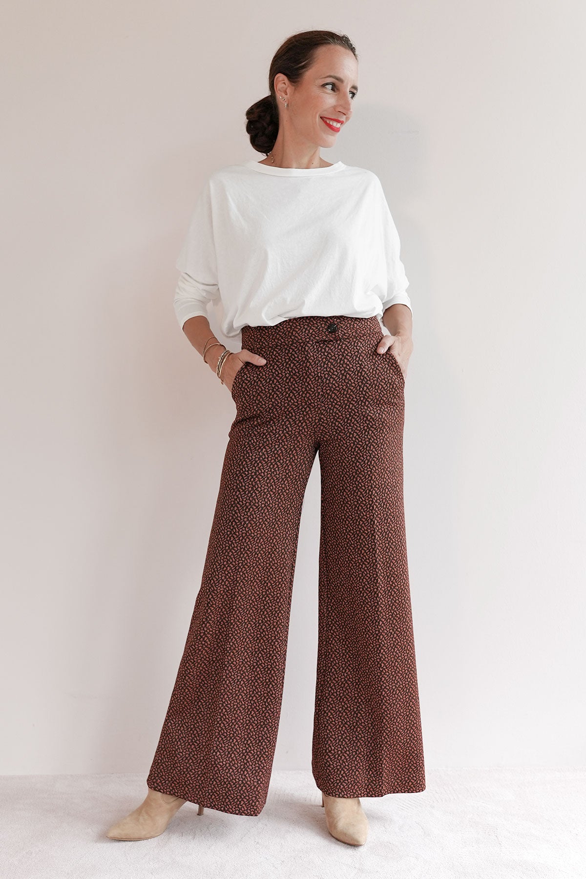 Gemusterte Hose mit Glitzergarn