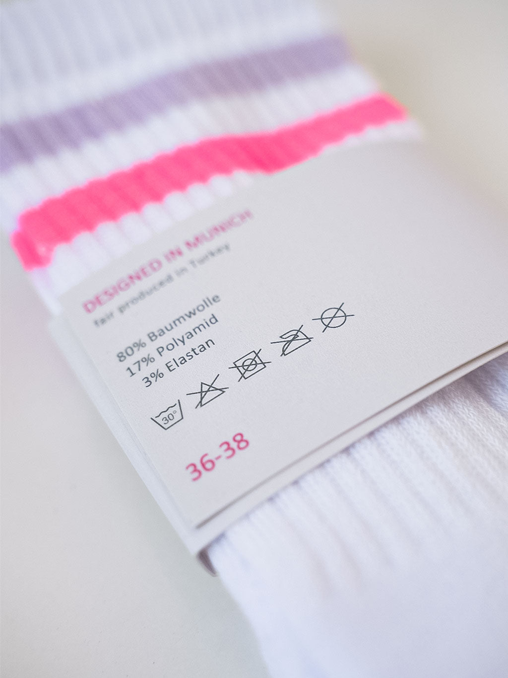 Socken Girls Run The World